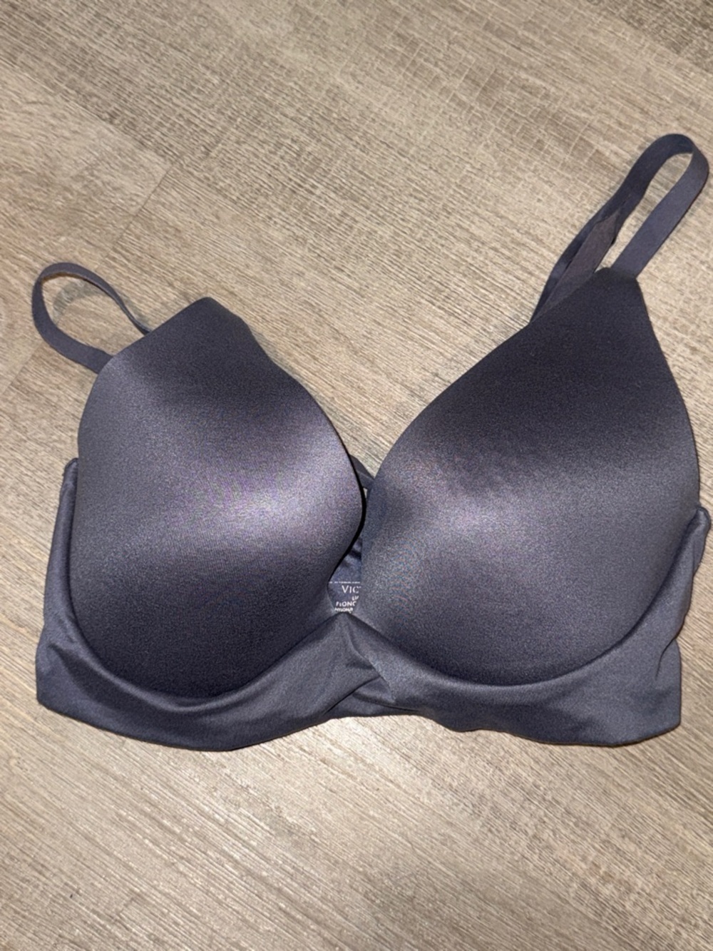 Victoria’s Secret Lightly Lined Plunge Bra Sz 32DD